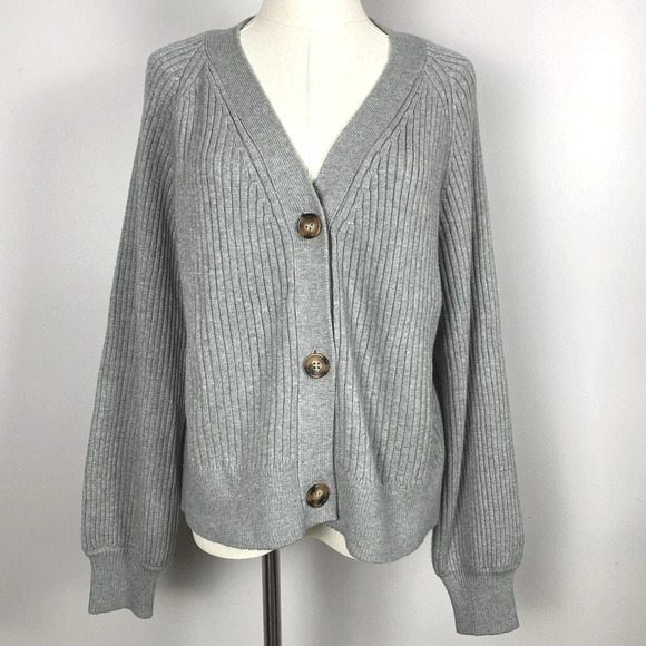 Marled Button Front Cardigan in Heather Grey size large - Picture 2 of 9